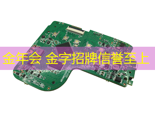 jinnian金年会：小猪闯关3d游戏怎么玩
